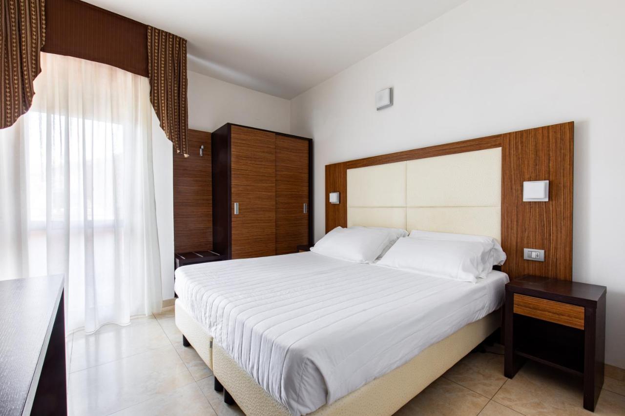 Hotel Palos Rimini Exterior foto